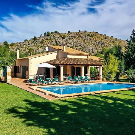 Ferienhaus Schoene Fuer 8 Personen In Der Naehe Von Pollenca By Interhome *