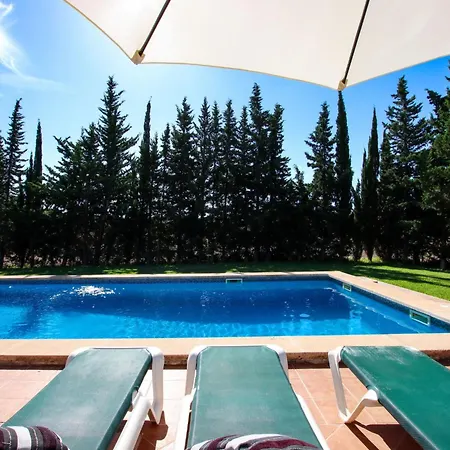 Schoene Fuer 8 Personen In Der Naehe Von Pollenca By Interhome *