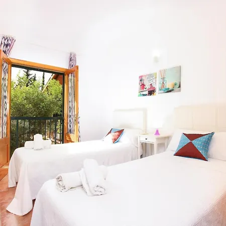 Schoene Fuer 8 Personen In Der Naehe Von Pollenca By Interhome Pollença