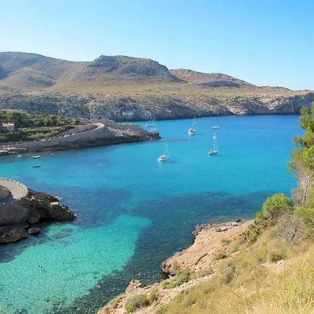 Schoene Fuer 8 Personen In Der Naehe Von Pollenca By Interhome Ferienhaus *