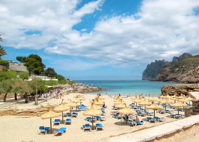 Schoene Fuer 8 Personen In Der Naehe Von By Interhome بيت للعطل