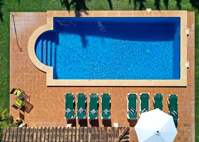 Schoene Fuer 8 Personen In Der Naehe Von By Interhome Hébergement de vacances *