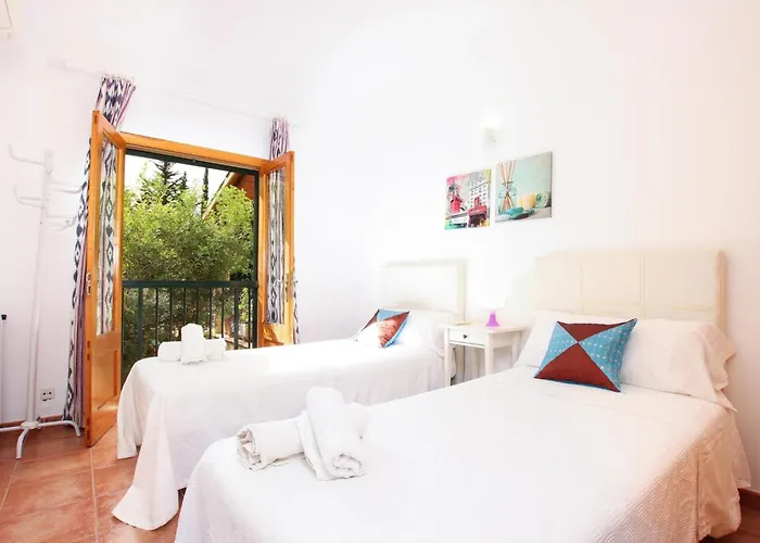 Schoene Fuer 8 Personen In Der Naehe Von By Interhome Pollença