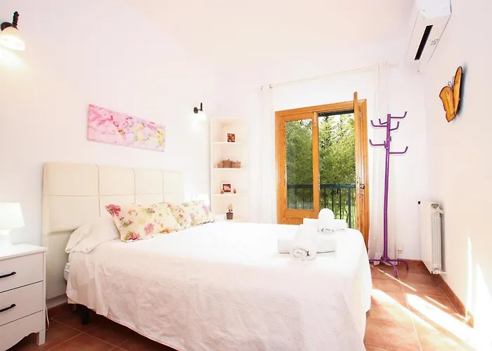 度假居 Schoene Fuer 8 Personen In Der Naehe Von By Interhome *