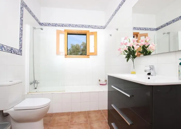 Schoene Fuer 8 Personen In Der Naehe Von By Interhome *